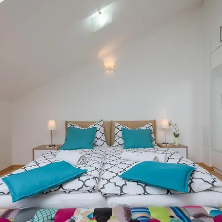 Gæstehus Center Split